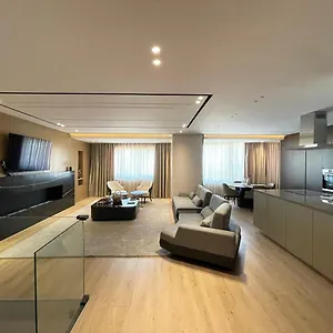 Luxury View Duplex With Indoor Fireplace شكودر